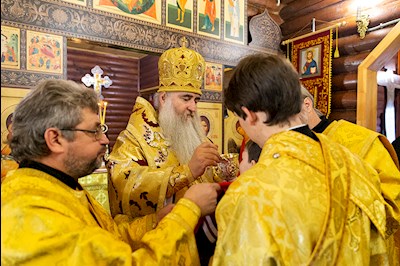 Великое освящение храма Казанской иконы Божией Матери г. Вольска и Божественная литургия в новоосвященном храме