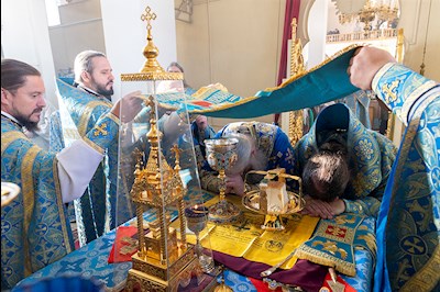 Божественная литургия в храме в честь Казанской иконы Божией Матери г. Саратова