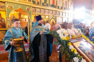 Божественная литургия в храме в честь Сретения Господня г.Саратова
