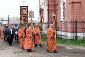 Божественная литургия в храме в честь Покрова Пресвятой Богородицы г. Петровска