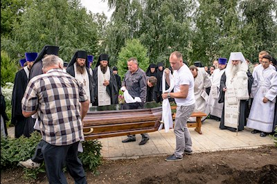 Митрополит Лонгин совершил отпевание игумении Ксении (Афанасьевой)