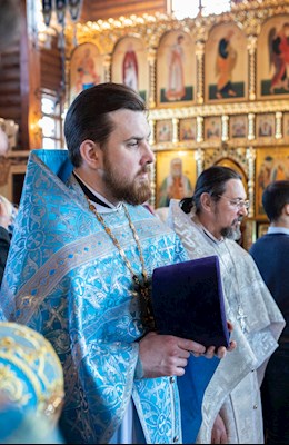 Митрополит Игнатий совершил Божественную литургию в храме в честь Сретения Господня г. Саратова