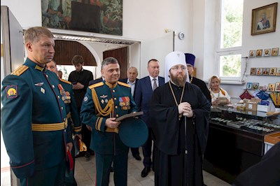 Митрополит Игнатий посетил церемонию выпуска офицеров ВВИМО