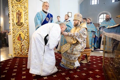 Митрополит Игнатий совершил Божественную литургию в Покровском храме г. Петровска