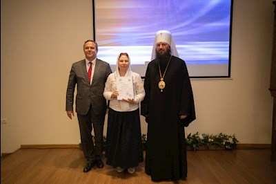 Митрополит Игнатий вручил дипломы выпускникам СПДС