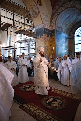 Митрополит Игнатий совершил Божественную литургию и панихиду в Свято-Никольском мужском монастыре г.Саратова