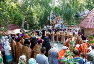 Завершился крестный ход Саратов – Вавилов Дол