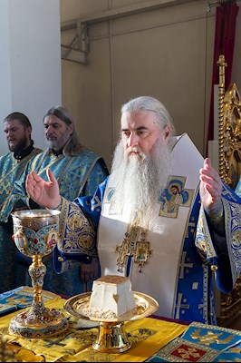Божественная литургия в храме в честь Казанской иконы Божией Матери г. Саратова