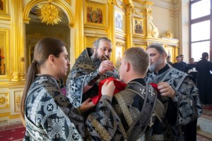 Литургия Преждеосвященных Даров на Архиерейском подворье — в храме святого апостола и евангелиста Иоанна Богослова