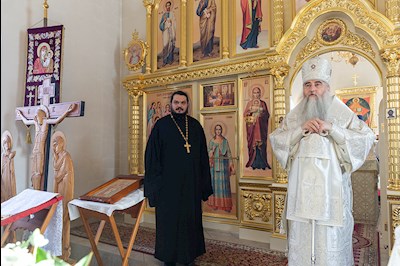 Божественная литургия в храме святых Царственных страстотерпцев г. Саратова