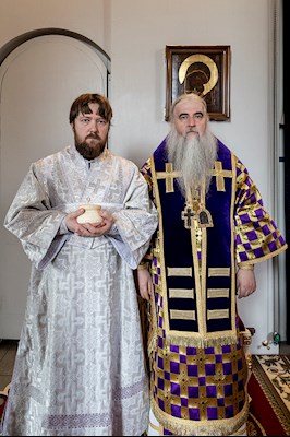 Божественная литургия в Свято-Никольском мужском монастыре г. Саратова