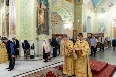 Всенощное бдение в храме Покрова Пресвятой Богородицы г. Саратова