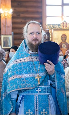 Митрополит Игнатий совершил Божественную литургию в храме в честь Сретения Господня г. Саратова