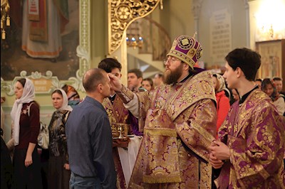 Митрополит Игнатий совершил всенощное бдение в Покровском соборе г. Саратова