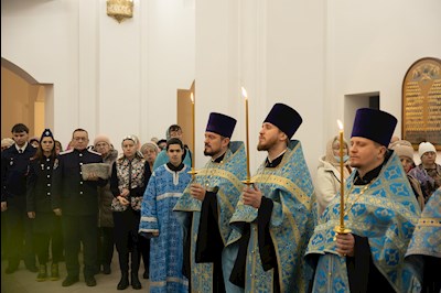 Митрополит Игнатий совершил всенощное бдение в храме святителя Тихона, епископа Воронежского, Задонского чудотворца, г. Саратова