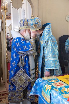 Божественная литургия в храме в честь Казанской иконы Божией Матери г. Саратова