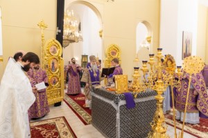 Божественная литургия в храме святителя Спиридона Тримифунтского г. Саратова