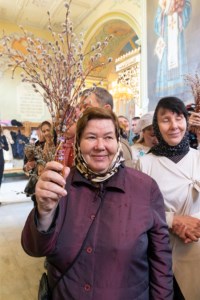 Божественная литургия в храме в честь Покрова Пресвятой Богородицы г. Саратова