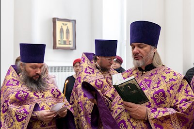 Божественная литургия в храме в честь святого равноапостольного великого князя Владимира г. Саратова