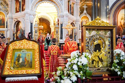 Митрополит Игнатий принял участие в Божественной литургии и торжествах в день тезоименитства Святейшего Патриарха Кирилла