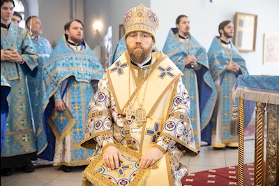 Митрополит Игнатий совершил Божественную литургию в Покровском храме г. Петровска