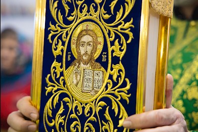Митрополит Игнатий совершил Великое освящение храма преподобного Серафима Саровского р.п. Татищево и первую Божественную литургию в новоосвященном храме
