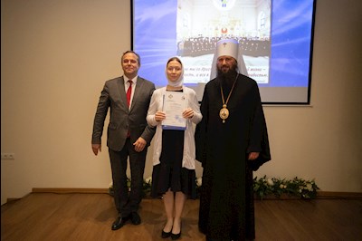Митрополит Игнатий вручил дипломы выпускникам СПДС