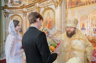 Митрополит Игнатий совершил таинство Венчания