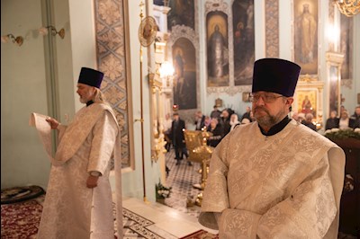 Митрополит Игнатий совершил всенощное бдение в Духосошественском соборе г. Саратова