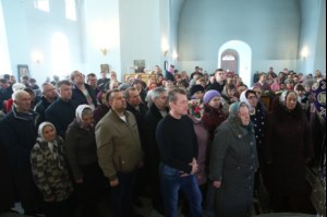 Божественная литургия в храме в честь Покрова Пресвятой Богородицы г.Петровска