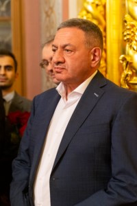 Митрополит Лонгин совершил пасхальное богослужение
