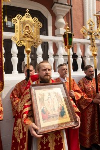Состоялось соборное служение архиереев и духовенства Саратовской митрополии