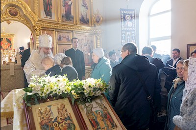 Божественная литургия в храме святых Царственных страстотерпцев г. Саратова