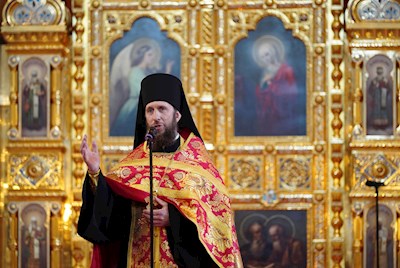 Митрополит Игнатий принял участие в Божественной литургии в Храме Христа Спасителя