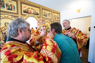 Митрополит Игнатий совершил Великое освящение храма Архангела Михаила с. Курдюм и первую Божественную литургию в новоосвященном храме