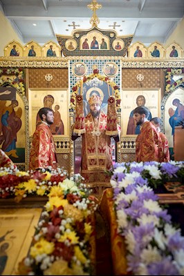 Митрополит Игнатий совершил Божественную литургию в храме святых мучениц Веры, Надежды, Любови и матери их Софии поселка Светлый