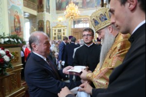 Божественная литургия и молебен у мощей святого равноапостольного князя Владимира в Покровском храме г.Саратова