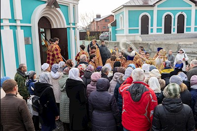 Божественная литургия в храме во имя святых бессребреников и чудотворцев Космы и Дамиана г. Саратова