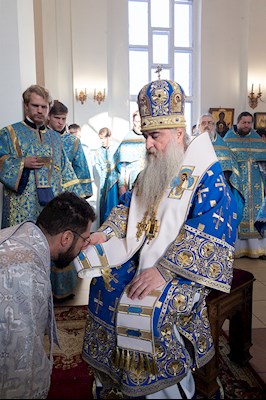Божественная литургия в храме в честь Казанской иконы Божией Матери г. Саратова