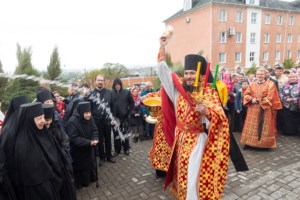 Божественная литургия в Свято-Алексиевском женском монастыре г. Саратова