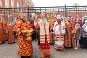 Состоялось соборное служение архиереев и духовенства Саратовской митрополии