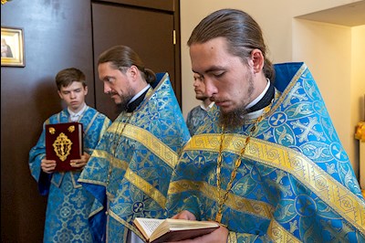 Божественная литургия в храма в честь иконы Божией Матери «Всех скорбящих Радость» г. Саратова