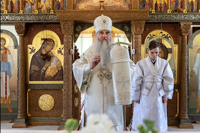 Божественная литургия в Вознесенско-Пантелеимоновском храме с. Усть-Курдюм Саратовского района
