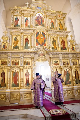 Митрополит Игнатий совершил всенощное бдение с чином воздвижения Креста в кафедральном соборе Живоначальной Троицы г. Вольска