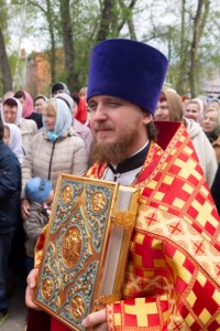 Божественная литургия в храме в честь Покрова Пресвятой Богородицы г. Петровска