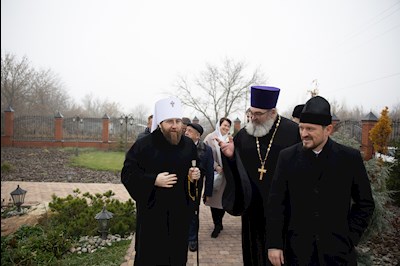 Митрополит Игнатий совершил Божественную литургию в Свято-Никольском храме с. Октябрьский Городок