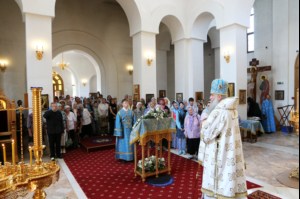 Божественная литургия в Свято-Алексиевском женском монастыре г. Саратова