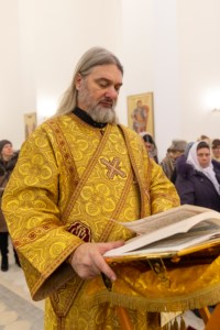 Великое освящение храма во имя святителя Спиридона Тримифунтского г. Саратова и первая Божественная литургия в новоосвященном храме