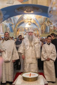 Митрополит Лонгин совершил чин Великого освящения воды