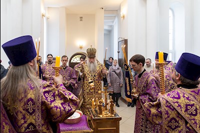 Божественная литургия в храме в честь святого равноапостольного великого князя Владимира г. Саратова